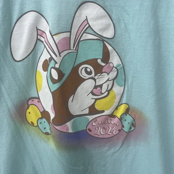 Buc-ee's T-Shirt Medium Light Blue Excellent Easter 2024 Graphic Short Sleeve - Picture 2 of 5